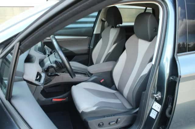 Škoda Enyaq (2021) thumbnail 4