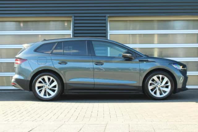 Škoda Enyaq (2021) thumbnail 3
