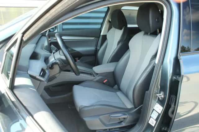 Škoda Enyaq (2021) thumbnail 4
