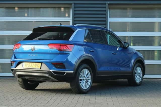 Volkswagen T-Roc (2020) thumbnail 2