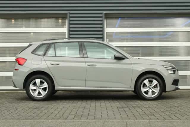 Škoda Kamiq (2021) thumbnail 3
