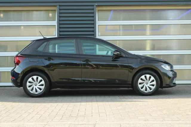 Volkswagen Polo (2022) thumbnail 3