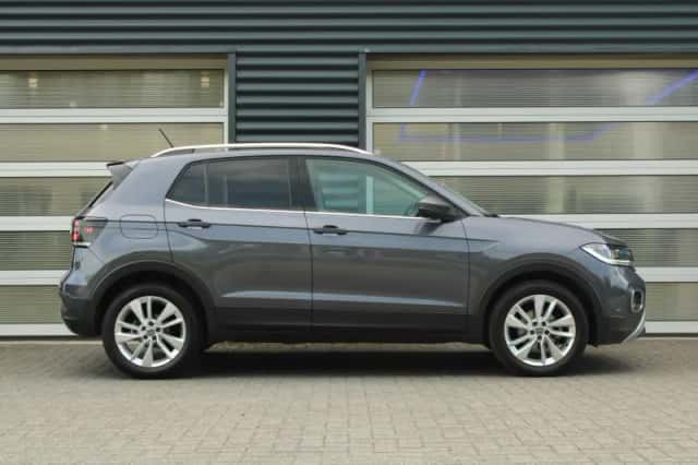 Volkswagen T-Cross (2023) thumbnail 3