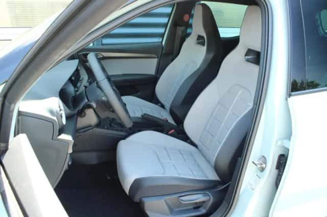SEAT Arona (2026) thumbnail 4