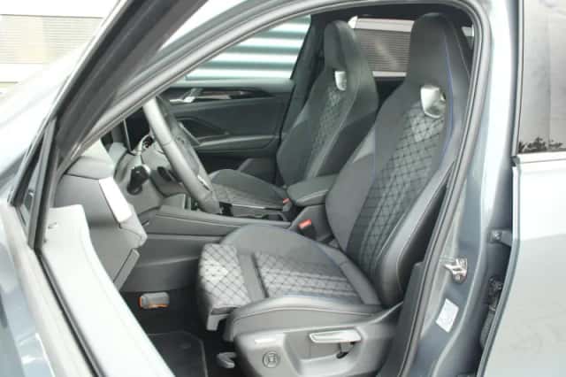 Volkswagen Tayron (2025) thumbnail 4