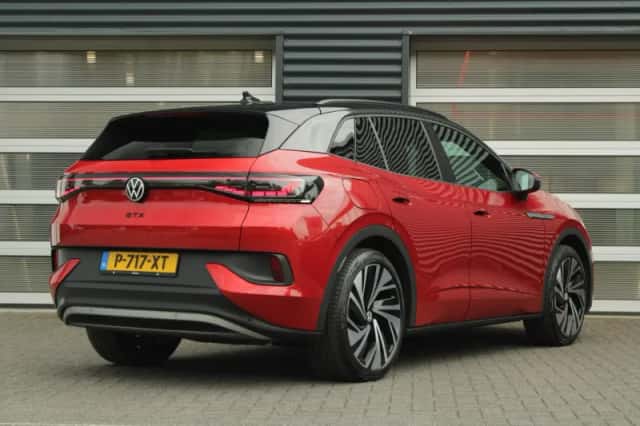 Volkswagen ID.4 (2022) thumbnail 2