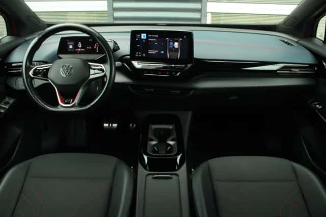 Volkswagen ID.4 (2022) thumbnail 5