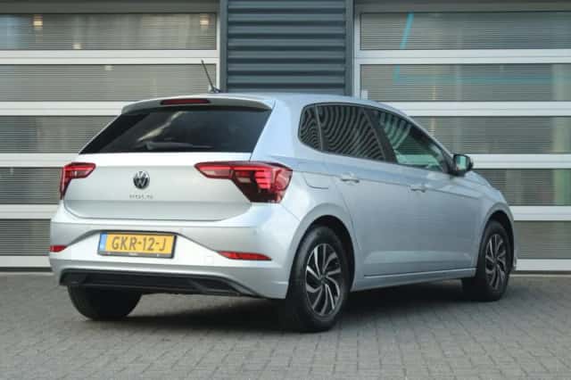 Volkswagen Polo (2024) thumbnail 2