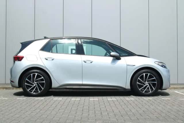 Volkswagen ID.3 (2020) thumbnail 3