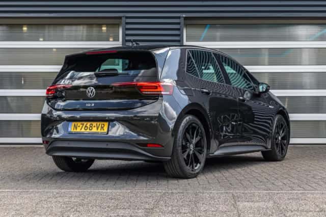 Volkswagen ID.3 (2021) thumbnail 2