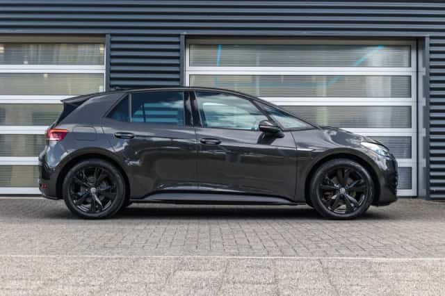 Volkswagen ID.3 (2021) thumbnail 3