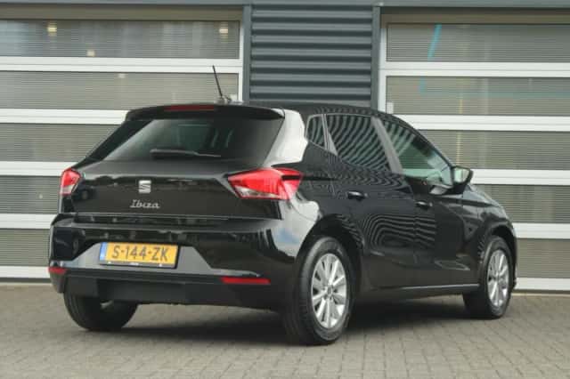 SEAT Ibiza (2023) thumbnail 2