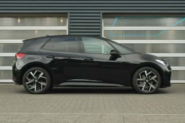 Volkswagen ID.3 (2026) thumbnail 3