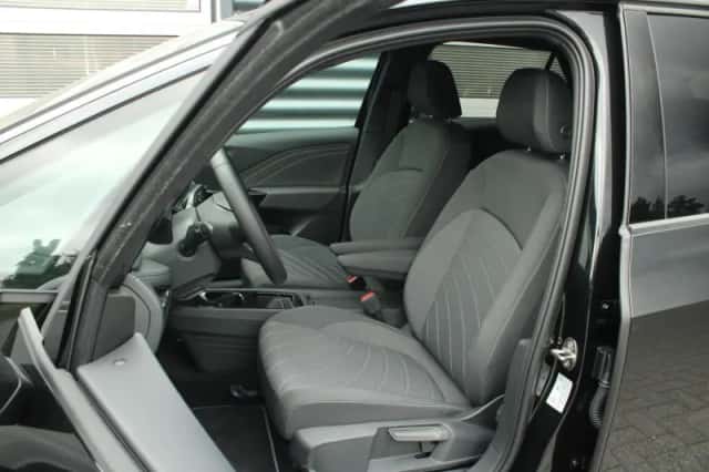 Volkswagen ID.3 (2026) thumbnail 4