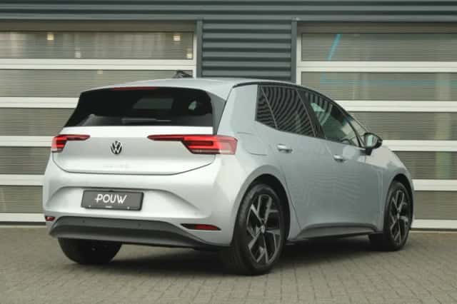 Volkswagen ID.3 (2026) thumbnail 2
