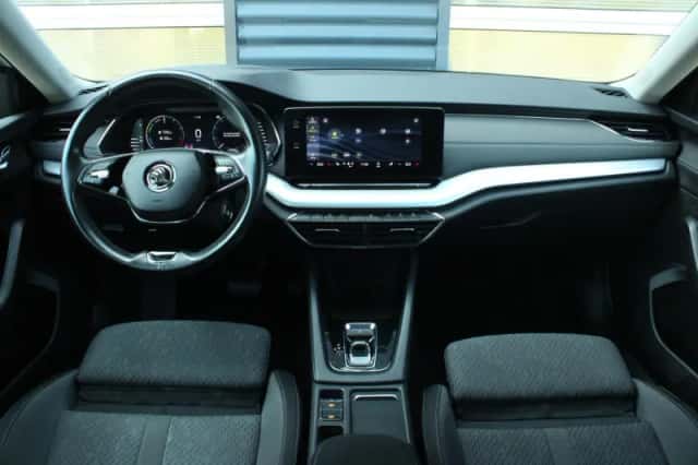 Škoda Octavia (2021) thumbnail 5