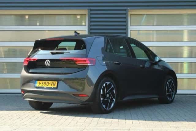 Volkswagen ID.3 (2020) thumbnail 2