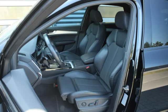 Audi Q5 (2023) thumbnail 4