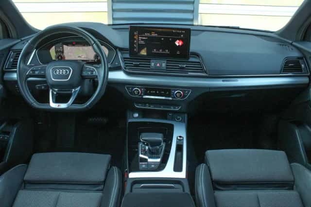 Audi Q5 (2023) thumbnail 5