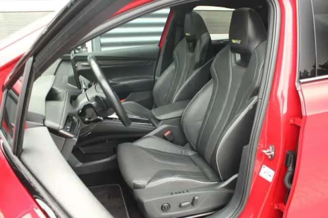 Škoda Enyaq (2023) thumbnail 4