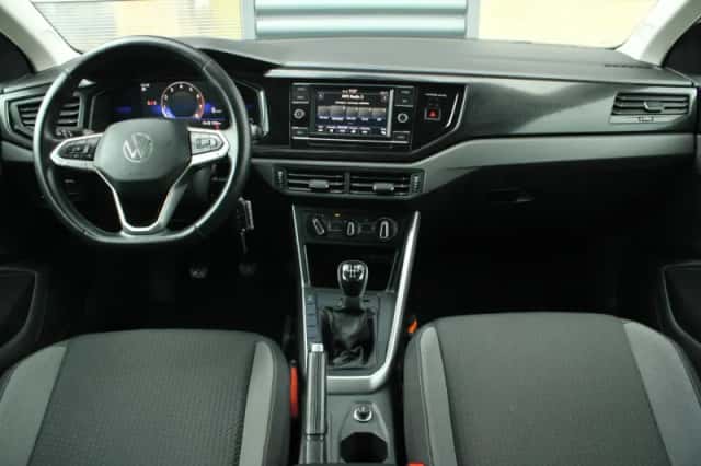 Volkswagen Polo (2021) thumbnail 5