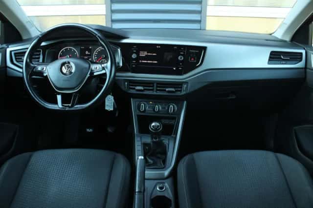Volkswagen Polo (2019) thumbnail 5