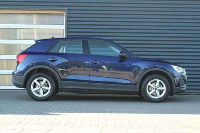 Audi Q2 (2022) thumbnail 3