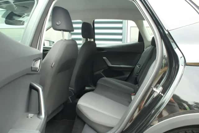 SEAT Arona (2024) thumbnail 6