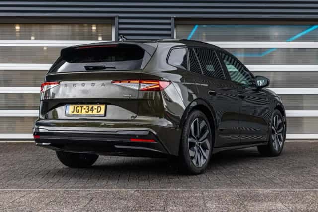 Škoda Enyaq (2025) thumbnail 2
