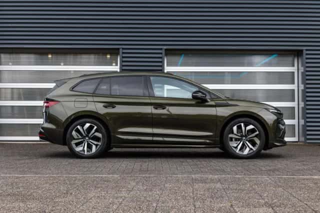 Škoda Enyaq (2025) thumbnail 3