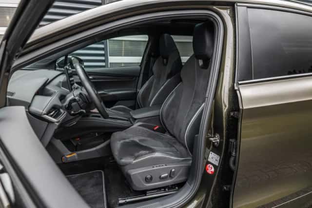 Škoda Enyaq (2025) thumbnail 4