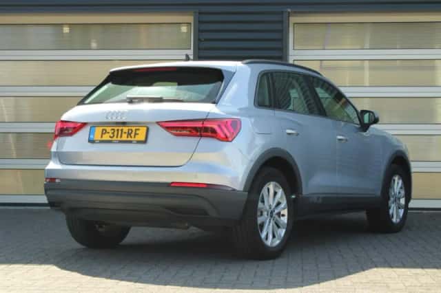 Audi Q3 (2022) thumbnail 2