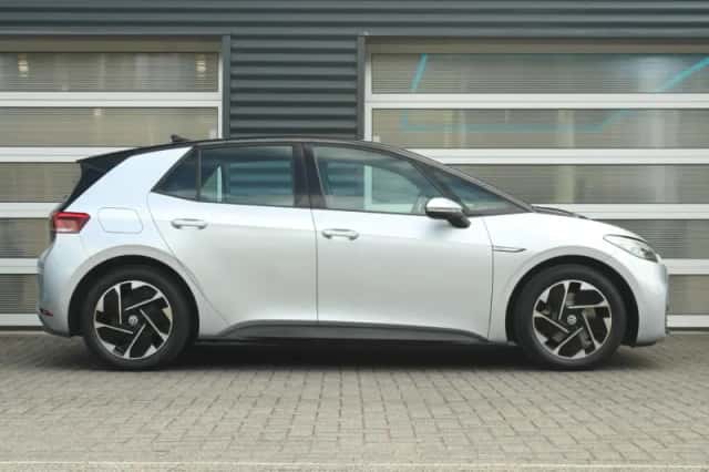 Volkswagen ID.3 (2020) thumbnail 3