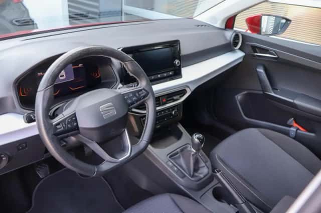 SEAT Ibiza (2023) thumbnail 5