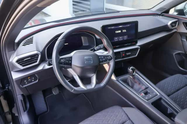 SEAT Leon Sportstourer (2022) thumbnail 5