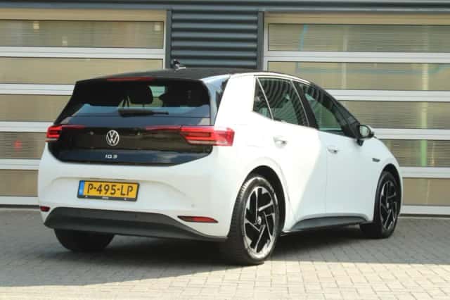 Volkswagen ID.3 (2022) thumbnail 2