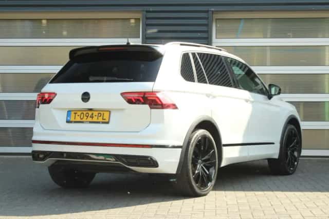 Volkswagen Tiguan (2023) thumbnail 2