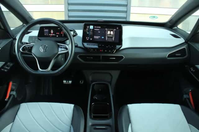 Volkswagen ID.3 (2023) thumbnail 5