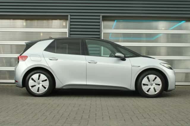 Volkswagen ID.3 (2022) thumbnail 3