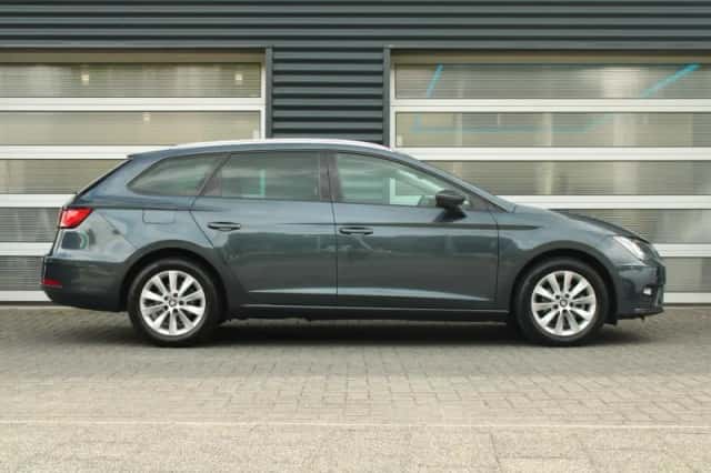 SEAT Leon (2020) thumbnail 3