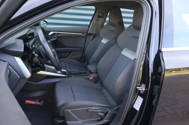 Audi A3 (2023) thumbnail 4