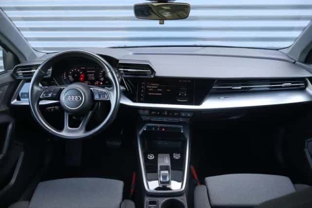 Audi A3 (2023) thumbnail 5