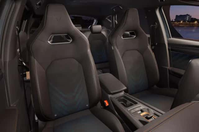 CUPRA Leon (2026) thumbnail 8