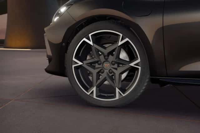 CUPRA Leon (2026) thumbnail 5