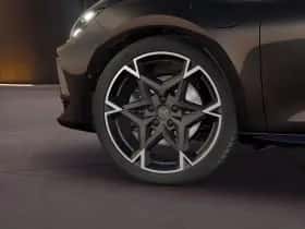 CUPRA Leon (2026) thumbnail 5