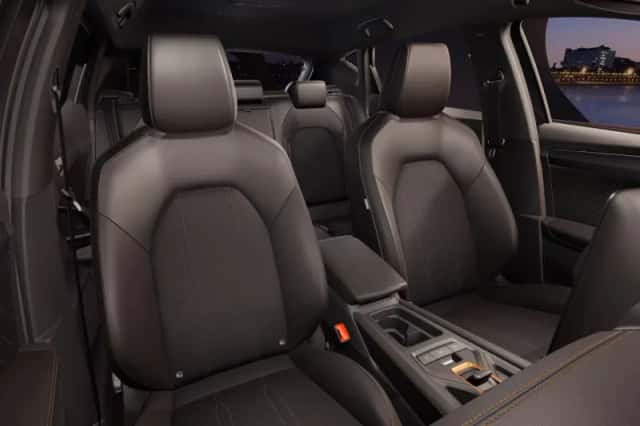 CUPRA Leon (2026) thumbnail 8