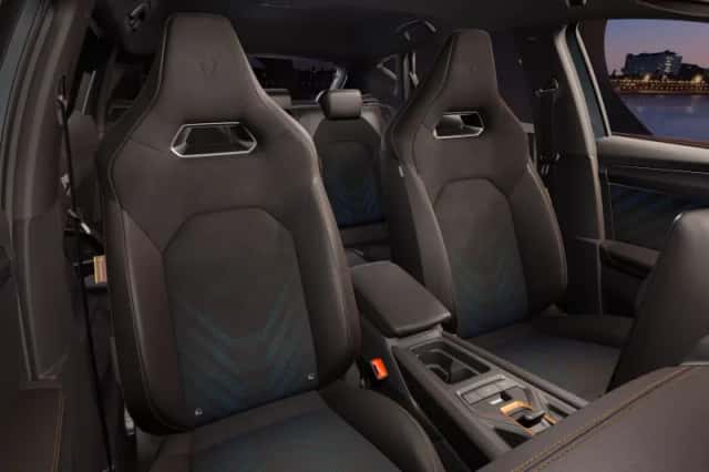 CUPRA Leon (2026) thumbnail 8