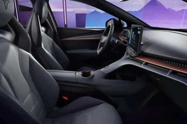 CUPRA Tavascan (2026) thumbnail 17