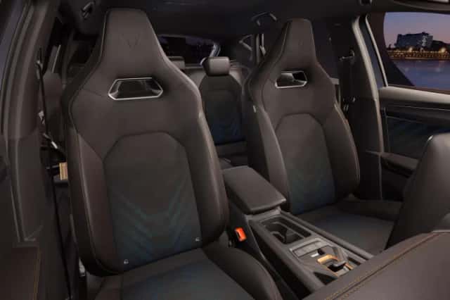 CUPRA Leon (2026) thumbnail 8