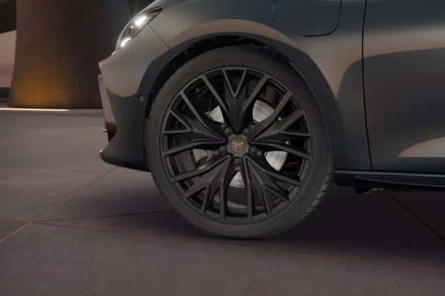 CUPRA Leon (2026) thumbnail 5
